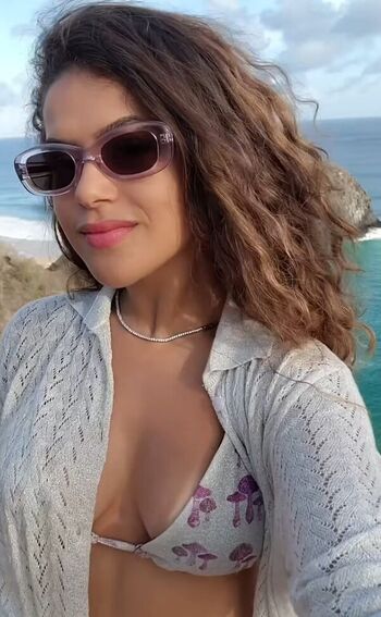 Maísa Silva Leaked Nude OnlyFans (Photo 8)