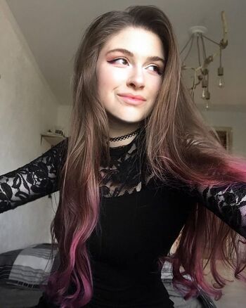 mauorkaa Leaked Nude OnlyFans (Photo 2)