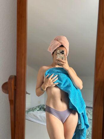 Maya ASMR Leaked Nude OnlyFans (Photo 2)