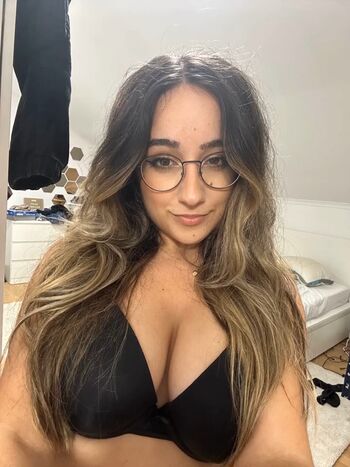 Maya ASMR Leaked Nude OnlyFans (Photo 3)