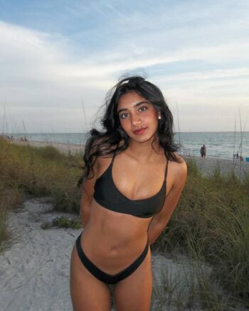Maya Mayanalluri Leaked Nude OnlyFans (Photo 18)