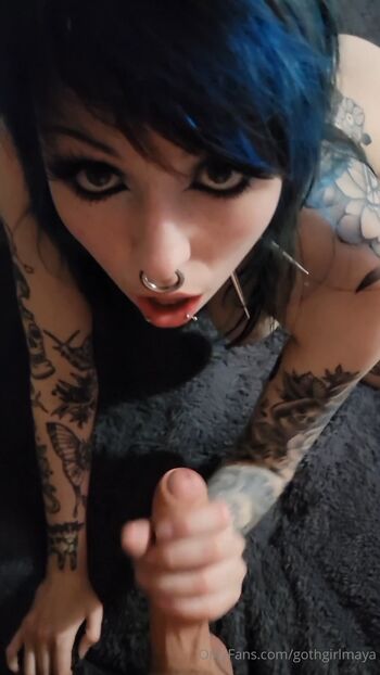 Maya_Mochii
