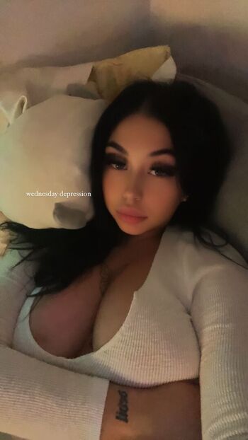 Mbou_ Leaked Nude OnlyFans (Photo 4)