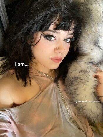 Meadow Edwards Leaked Nude OnlyFans (Photo 10)