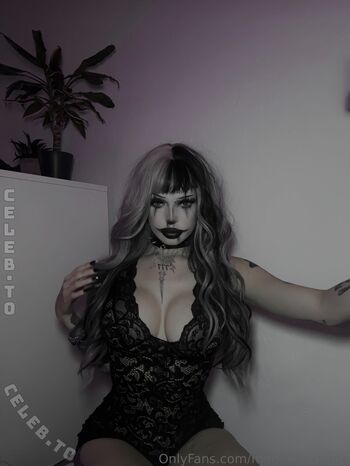 mebeaxx Leaked Nude OnlyFans (Photo 23)