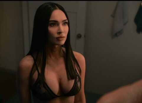Megan Fox Leaked Nude OnlyFans (Photo 1078)
