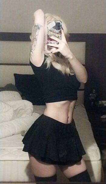 Melioralia Leaked Nude OnlyFans (Photo 4)