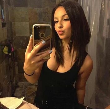 Melissa Mahany Leaked Nude OnlyFans (Photo 3)