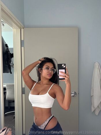 melissacalangi Leaked Nude OnlyFans (Photo 16)