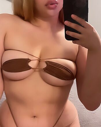 Mellnoelle Leaked Nude OnlyFans (Photo 2)