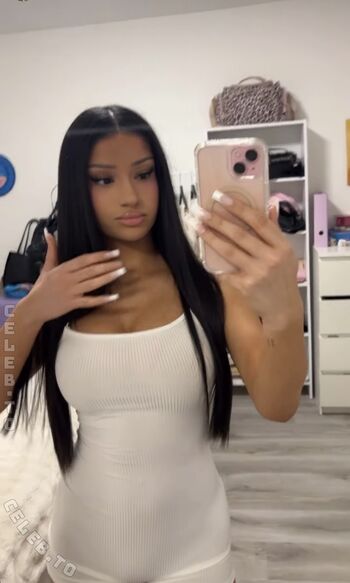 melodi.mzd Leaked Nude OnlyFans (Photo 1)