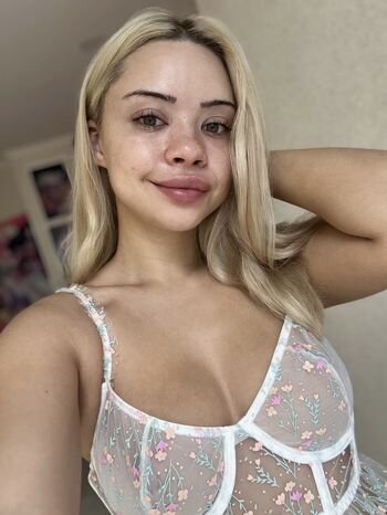 Mia Melone Leaked Nude OnlyFans (Photo 5)