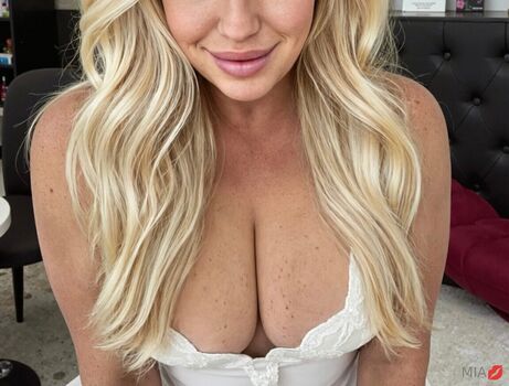 miababyxoxo Leaked Nude OnlyFans (Photo 10)