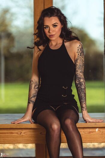 Miah S Leaked Nude OnlyFans (Photo 6)