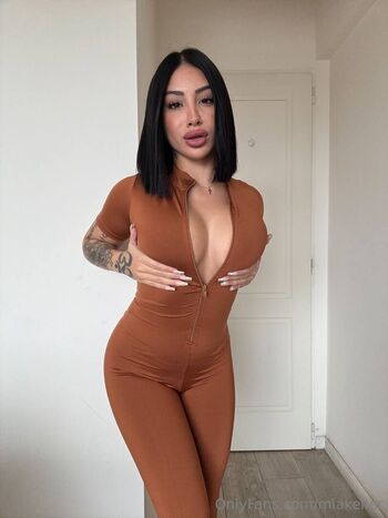 miakeller Leaked Nude OnlyFans (Photo 4)