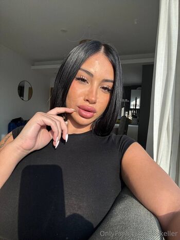 miakeller Leaked Nude OnlyFans (Photo 6)