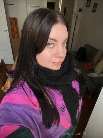 miakeller Leaked Nude OnlyFans (Photo 7)