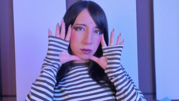 Miiaa_Doll