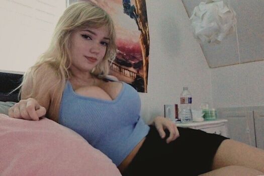 Mikahhlynn