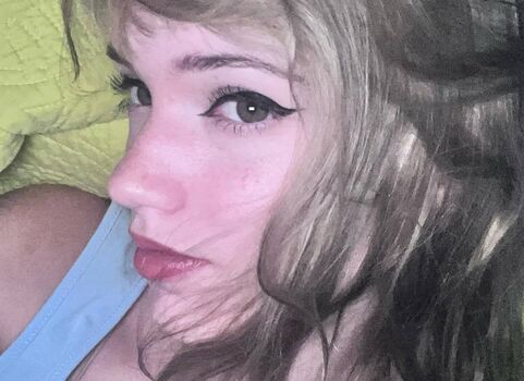 Mikahhlynn