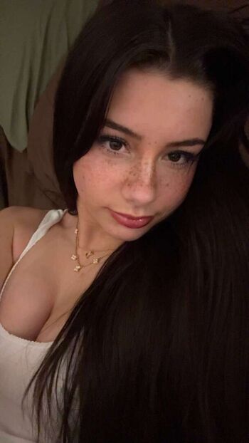 Mikayla Campinos