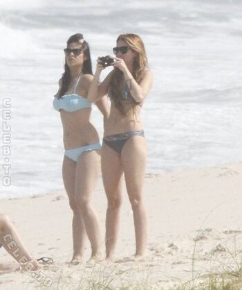 Miley Cyrus Leaked Nude OnlyFans (Photo 1320)
