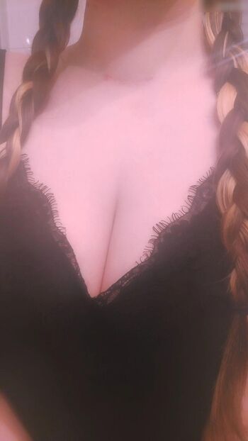Milfycoco Leaked Nude OnlyFans (Photo 75)