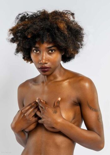Mimi Desuka Leaked Nude OnlyFans (Photo 13)