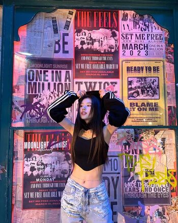 Minatozaki Sana (TWICE)