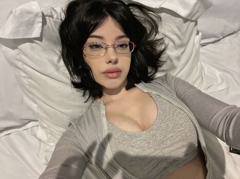minenmi Leaked Nude OnlyFans (Photo 12)