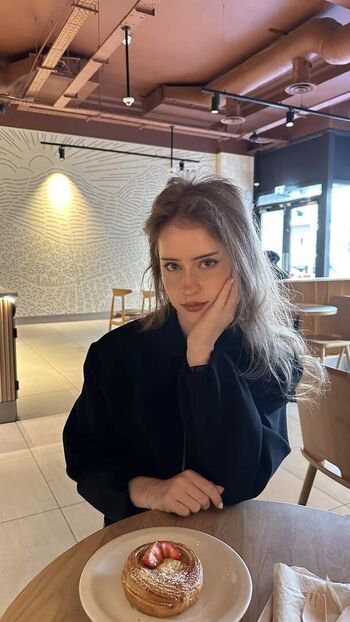 mira.004 Leaked Nude OnlyFans (Photo 68)