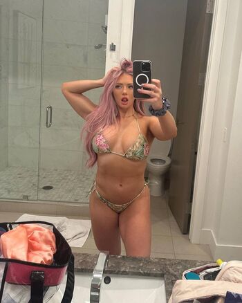 Miranda Cohen Leaked Nude OnlyFans (Photo 8)