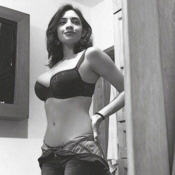 Miri Avalos Herrera Leaked Nude OnlyFans (Photo 2)