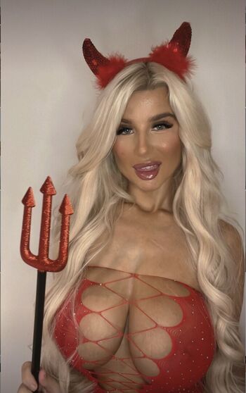 Miss Blondie Leaked Nude OnlyFans (Photo 4)