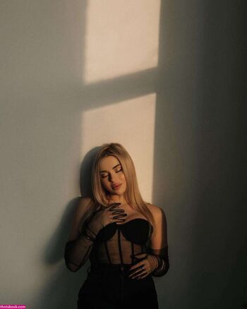 missmazay Leaked Nude OnlyFans (Photo 1)