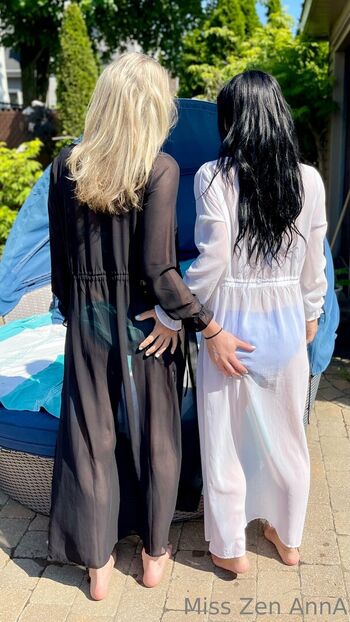 Misszenanna Leaked Nude OnlyFans (Photo 2)