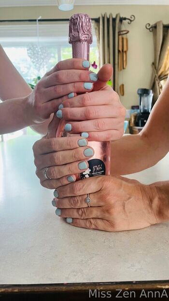 Misszenanna Leaked Nude OnlyFans (Photo 4)