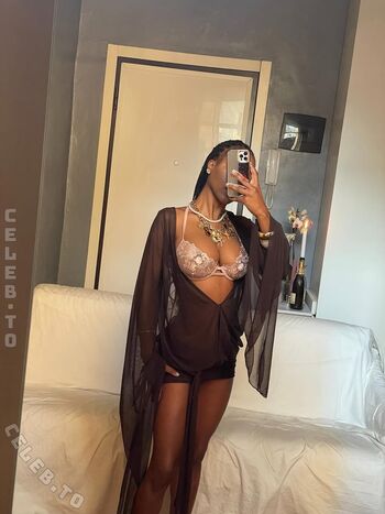 Mitchumtanya Leaked Nude OnlyFans (Photo 11)