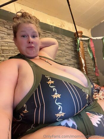 mommydreads Leaked Nude OnlyFans (Photo 8)