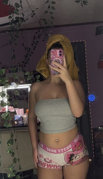 mommyhadly Leaked Nude OnlyFans (Photo 25)
