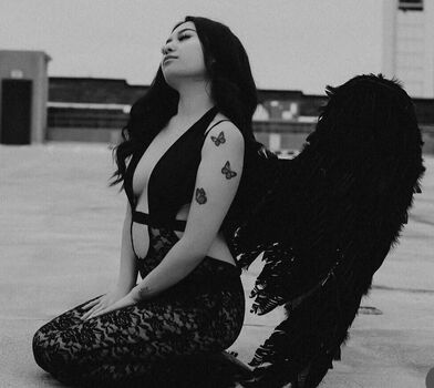 mona._.lenaa Leaked Nude OnlyFans (Photo 9)