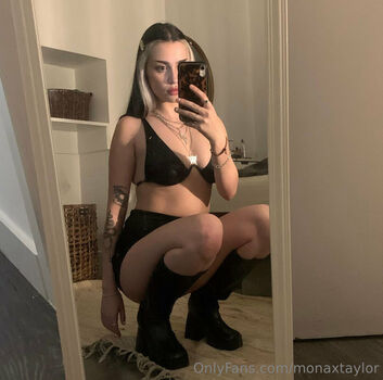monaxtaylor Leaked Nude OnlyFans (Photo 15)