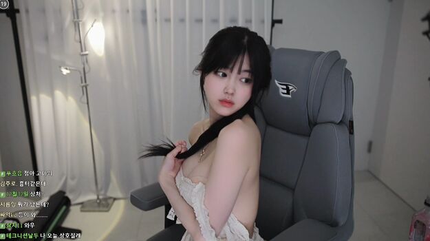 Moonwol0614 Leaked Nude OnlyFans (Photo 39)