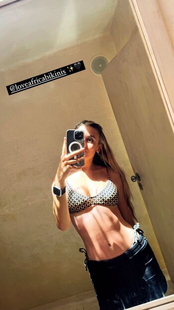 Morena Beltran Leaked Nude OnlyFans (Photo 41)