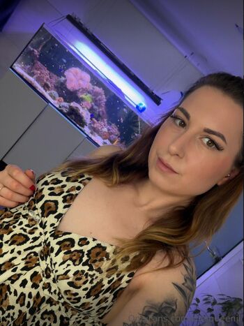 mrsqueenii Leaked Nude OnlyFans (Photo 2)