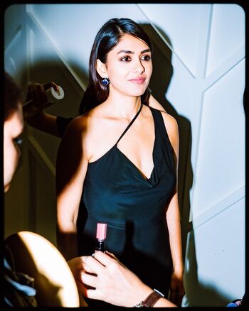 Mrunal Thakur