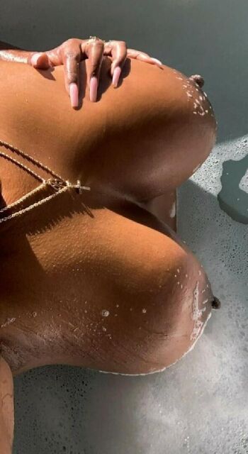 msixelaa Leaked Nude OnlyFans (Photo 21)