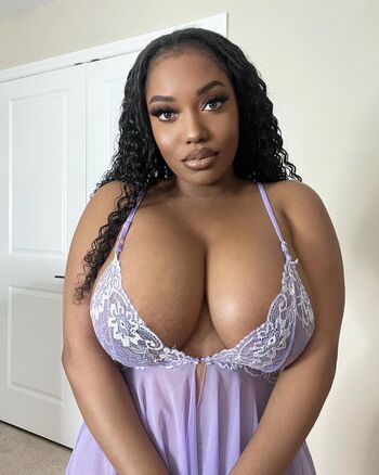 Mswandaxo Leaked Nude OnlyFans (Photo 2)
