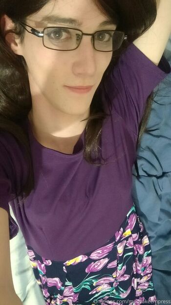 mudcakeempress