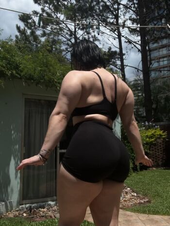 Muscle-fat Girls